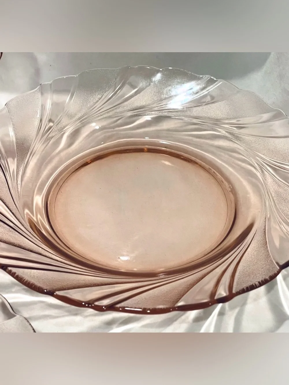 Set (4) Vereco France Pink Swirl Pattern Etched Glass Salad Plates | 8.25” | EUC